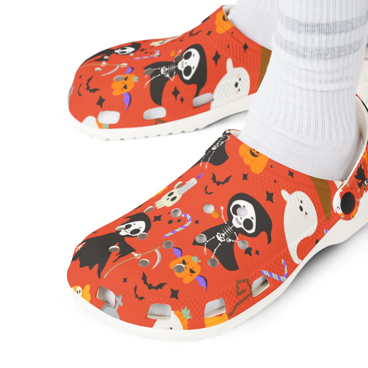 Spooky Orange Halloween Garden Shoes for Adults & Kids – Lightweight EVA Slip-On Sandals with Cats, Ghosts, Candy & Tombstones