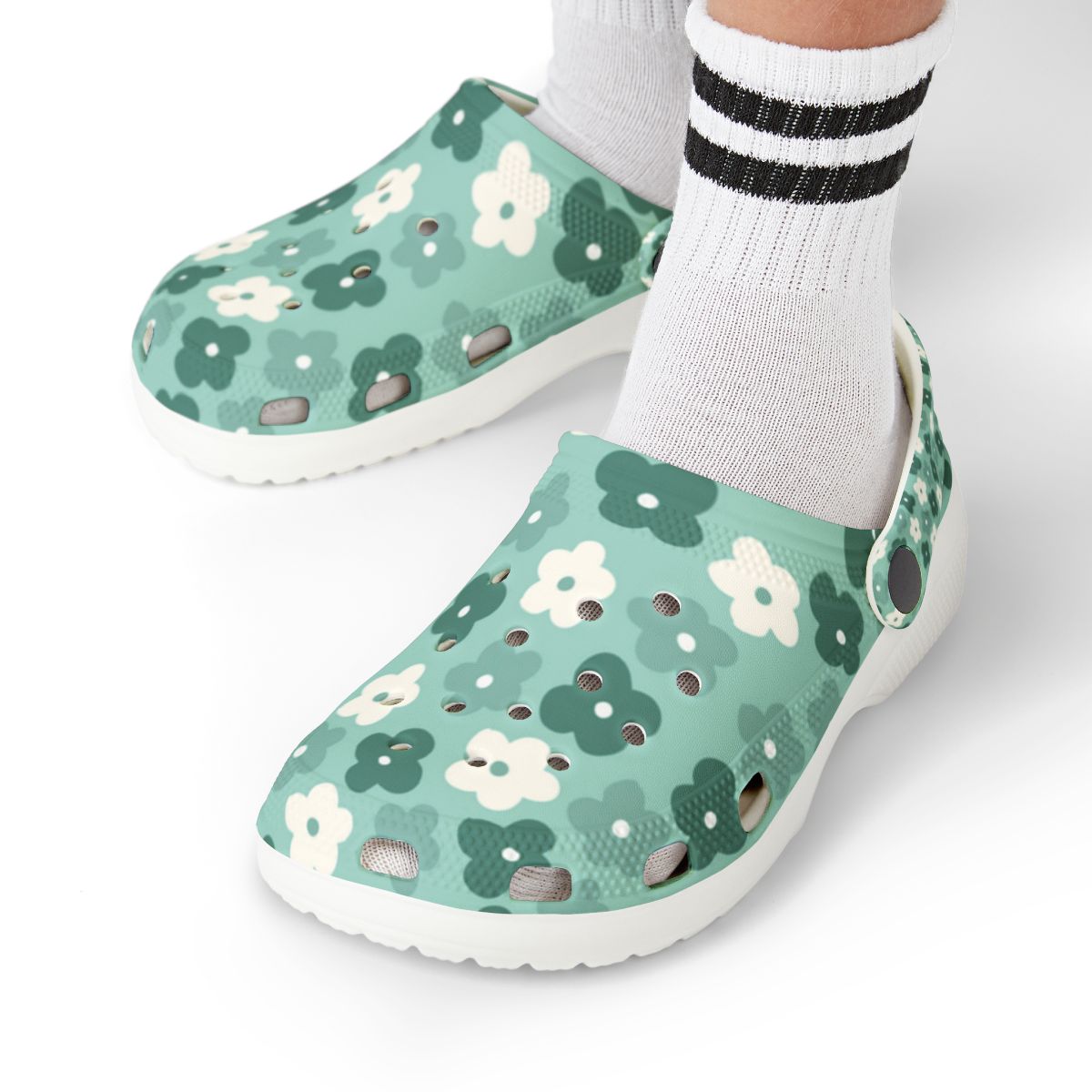 Retro Teal Daisy Garden Shoes for Adults & Kids – Lightweight EVA Slip-On Floral Summer Nurse Sandals Water-Resistant Comfort Footwear, Mom
