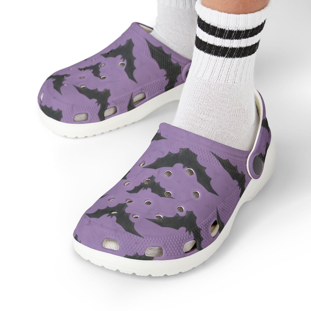 Halloween Bat Clogs for Adults & Kids – Purple Spooky Garden Shoes, Lightweight EVA Slip-Ons for Costume Fun & Everyday Comfort