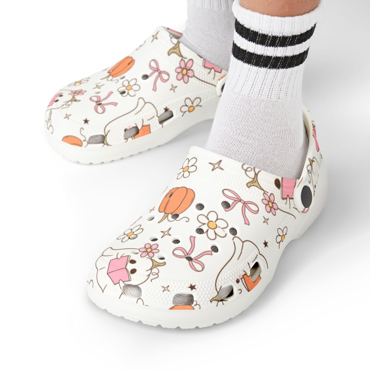 Pastel Ghost Pumpkin Garden Shoes for Adults & Kids – Lightweight EVA Slip-On Halloween Sandals Water-Resistant Nurse Comfort Footwear