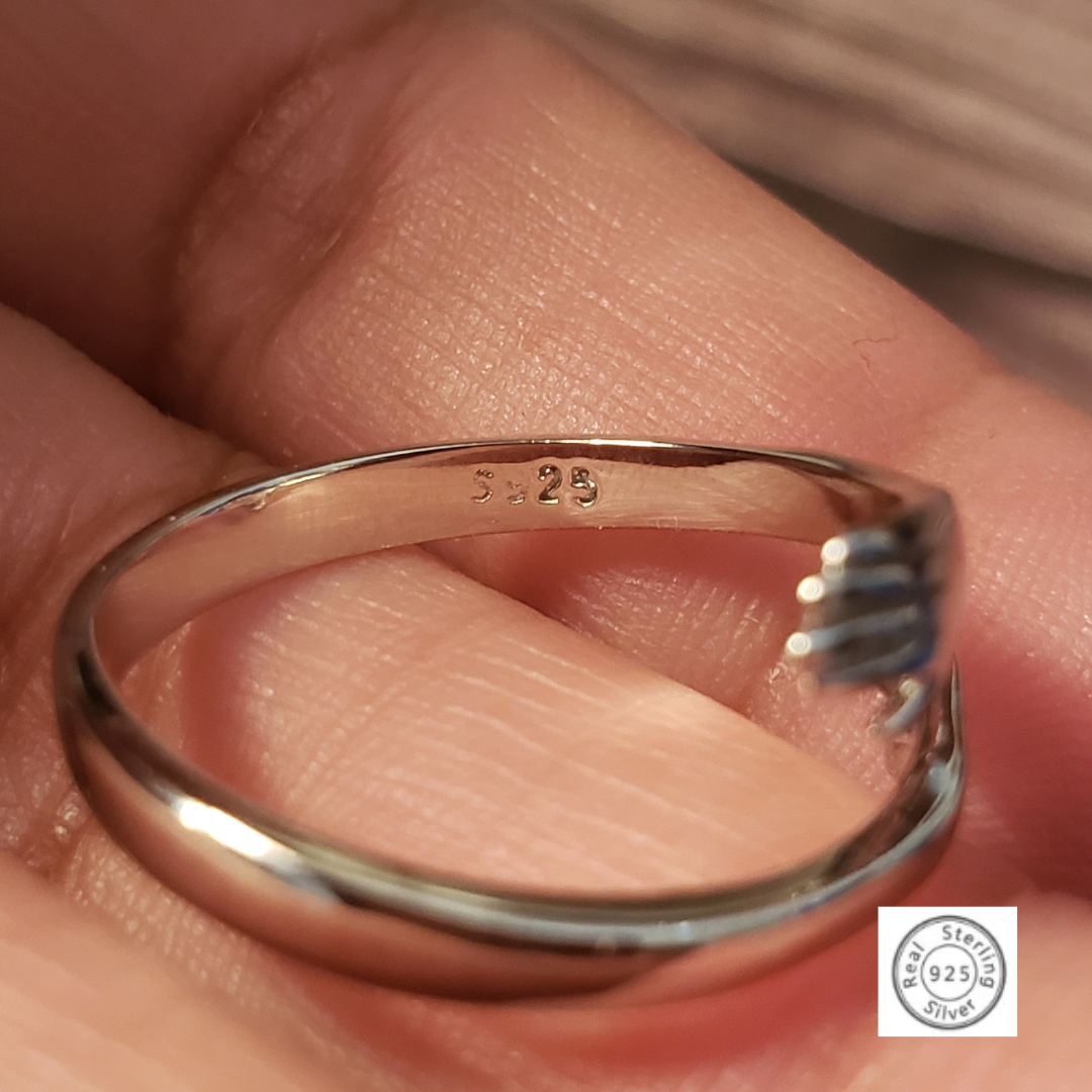Hug The Rung Hug Ring – Celebrating Life Gift Shop