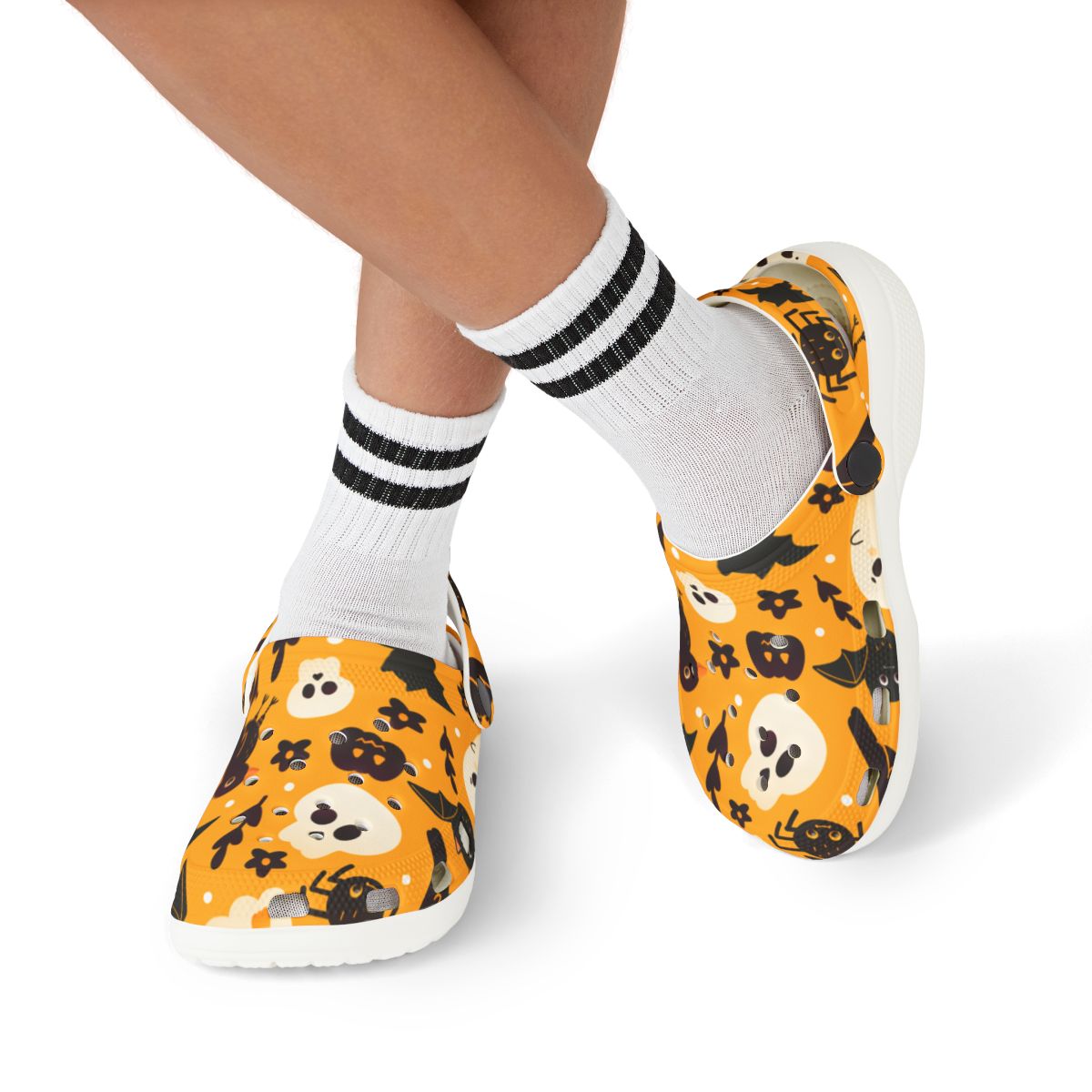 Orange Halloween Garden Shoes for Adults & Kids – Lightweight EVA Slip-On Ghost Bat Pumpkin Sandals Water-Resistant Nurse Comfort & Walking Footwear