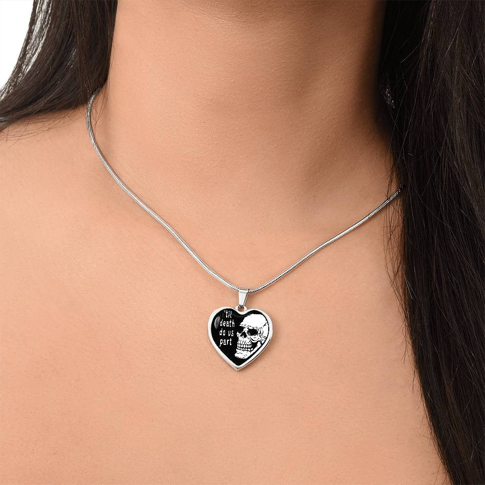 Couples Skull Heart with Names Engraved on Back of Pendant Necklace