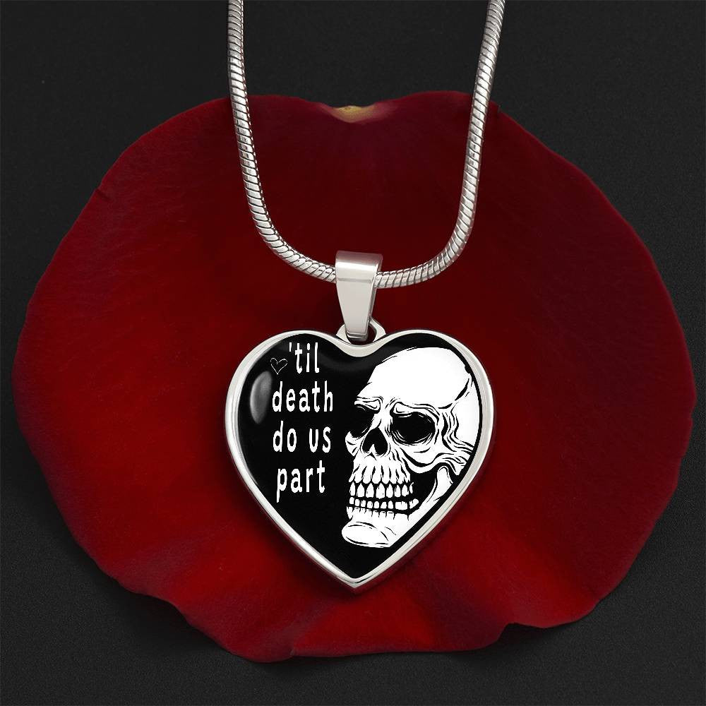 Couples Skull Heart with Names Engraved on Back of Pendant Necklace